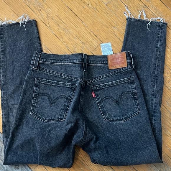 black wash levi’s - Picture 4 of 8